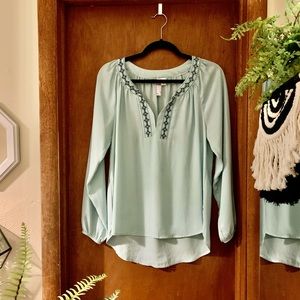 Flowy blouse: interviews, business casual, WFH